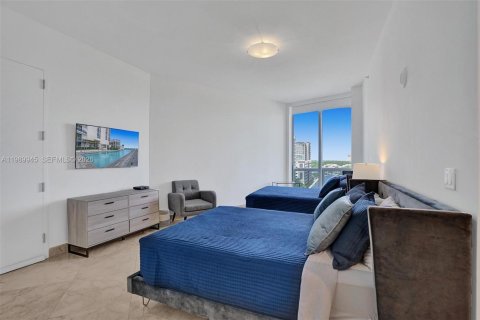 Condominio en venta en Sunny Isles Beach, Florida, 2 dormitorios, 133.31 m2 № 2051988 - foto 22