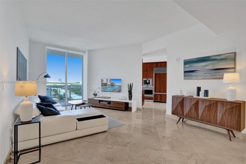 Condominio en venta en Sunny Isles Beach, Florida, 2 dormitorios, 133.31 m2 № 2051988 - foto 10