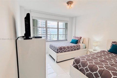Condominio en venta en Miami Beach, Florida, 2 dormitorios, 95.69 m2 № 1892199 - foto 26