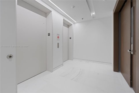 Condo in Miami, Florida, 3 bedrooms  № 1775131 - photo 5