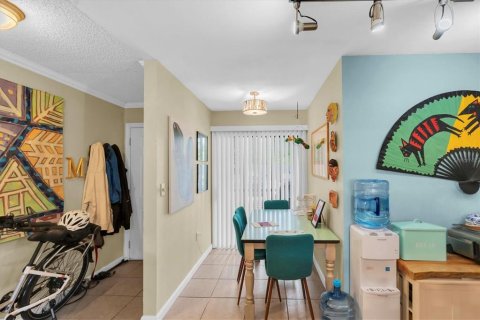 Condo in Largo, Florida, 3 bedrooms  № 1866553 - photo 8