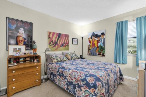 Condo in Largo, Florida, 3 bedrooms  № 1866553 - photo 14