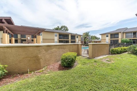 Condo in Largo, Florida, 3 bedrooms  № 1866553 - photo 26