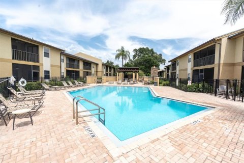 Condo in Largo, Florida, 3 bedrooms  № 1866553 - photo 29