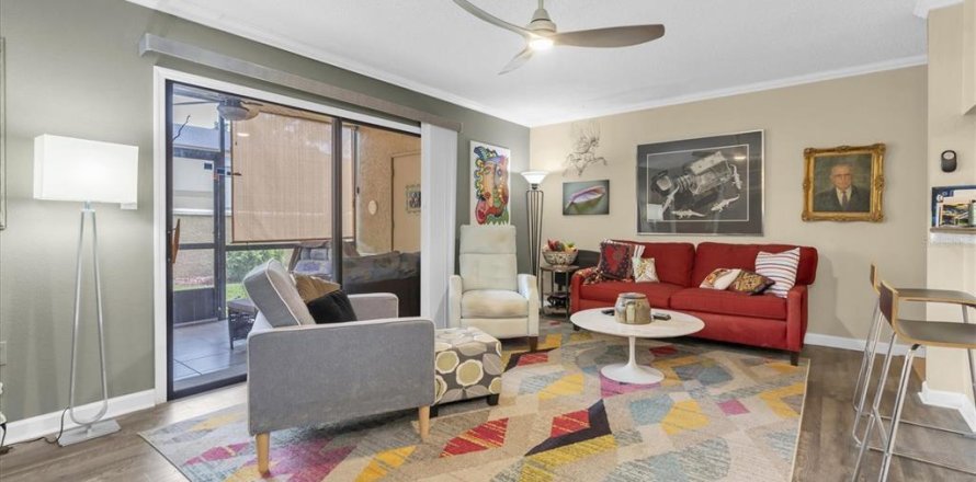 Condo in Largo, Florida, 3 bedrooms № 1866553