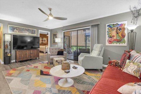 Condo in Largo, Florida, 3 bedrooms  № 1866553 - photo 2