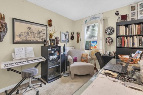 Condo in Largo, Florida, 3 bedrooms  № 1866553 - photo 17