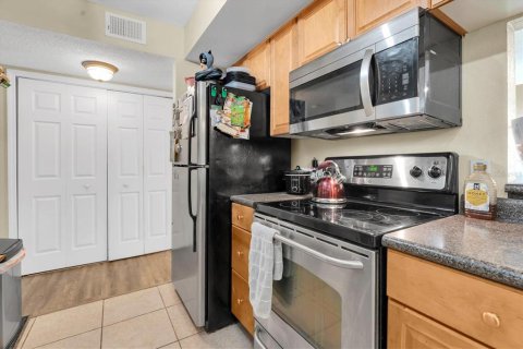 Condo in Largo, Florida, 3 bedrooms  № 1866553 - photo 6