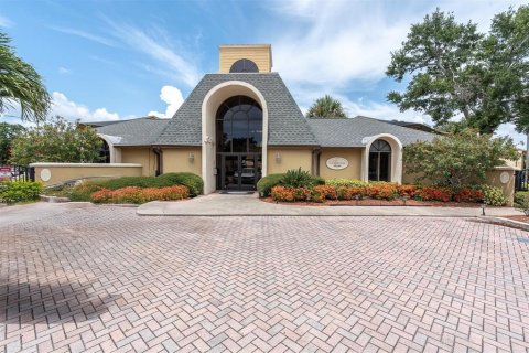 Condo in Largo, Florida, 3 bedrooms  № 1866553 - photo 27