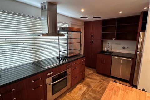 Apartamento en alquiler en Miami Beach, Florida, 1 dormitorio, 67.82 m2 № 2041793 - foto 5