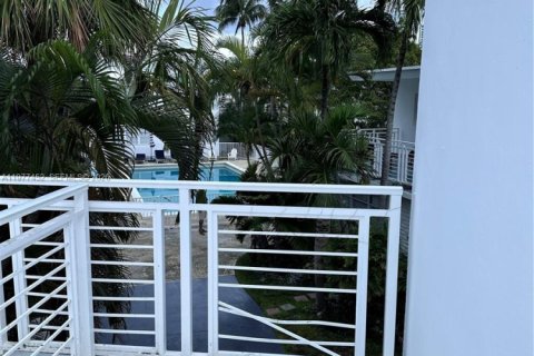 Apartamento en alquiler en Miami Beach, Florida, 1 dormitorio, 67.82 m2 № 2041793 - foto 8