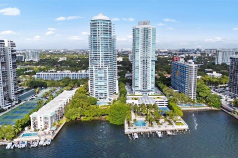 Condominio en venta en Miami, Florida, 2 dormitorios, 214.6 m2 № 1982048 - foto 27