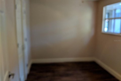 Commercial property in Tampa, Florida 9 bedrooms, 127.46 sq.m. № 2148246 - photo 13