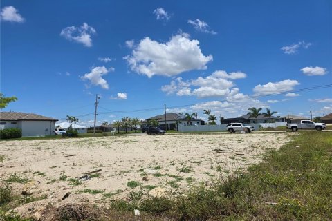 Land in Cape Coral, Florida № 1755225 - photo 11