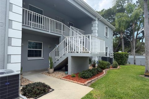 Apartment in Hudson, Florida 2 bedrooms, 102.47 sq.m. № 2111056 - photo 2