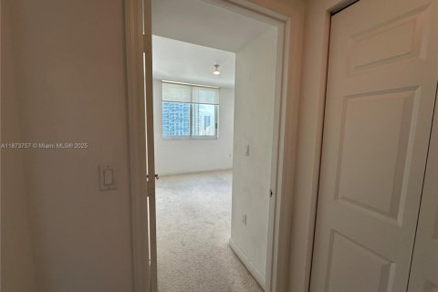 Copropriété à vendre à Hallandale Beach, Floride: 2 chambres, 100.43 m2 № 1944000 - photo 20