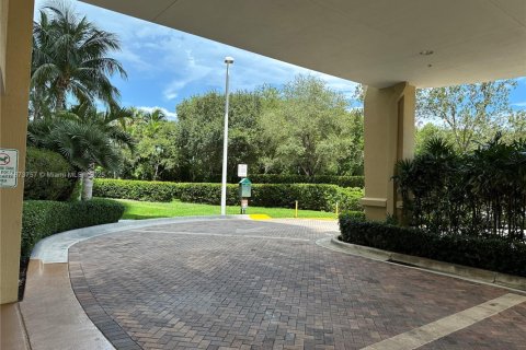 Copropriété à vendre à Hallandale Beach, Floride: 2 chambres, 100.43 m2 № 1944000 - photo 29