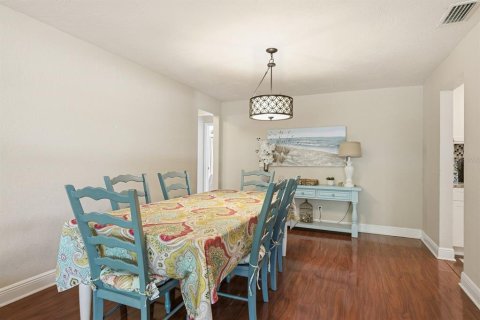 Casa en venta en Seminole, Florida, 4 dormitorios, 190.17 m2 № 2387625 - foto 10