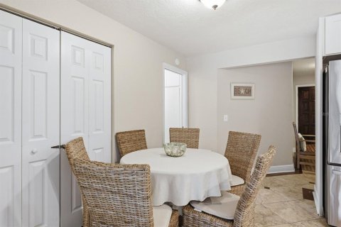 Casa en venta en Seminole, Florida, 4 dormitorios, 190.17 m2 № 2387625 - foto 20