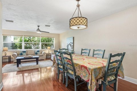 Casa en venta en Seminole, Florida, 4 dormitorios, 190.17 m2 № 2387625 - foto 11