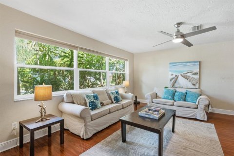 Casa en venta en Seminole, Florida, 4 dormitorios, 190.17 m2 № 2387625 - foto 7