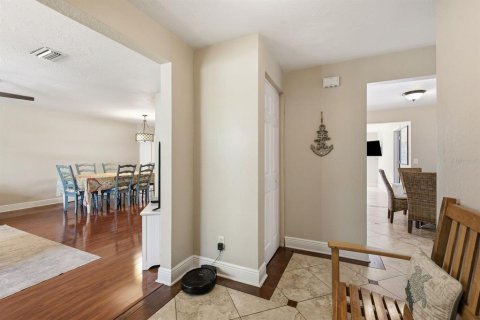 Casa en venta en Seminole, Florida, 4 dormitorios, 190.17 m2 № 2387625 - foto 6