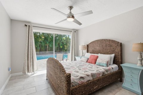 Casa en venta en Seminole, Florida, 4 dormitorios, 190.17 m2 № 2387625 - foto 30
