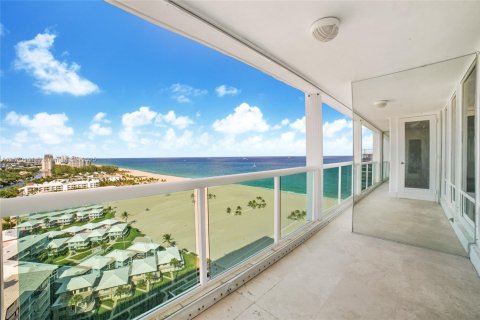 Condo in Fort Lauderdale, Florida, 2 bedrooms  № 2090959 - photo 15