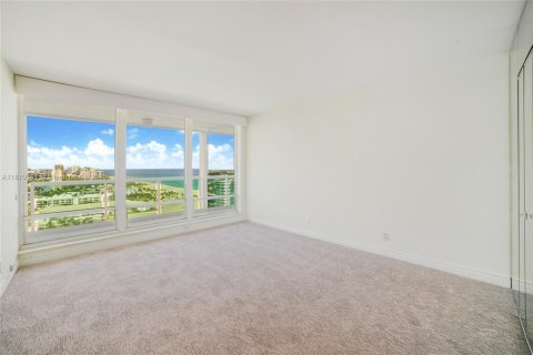 Condo in Fort Lauderdale, Florida, 2 bedrooms  № 2090959 - photo 14