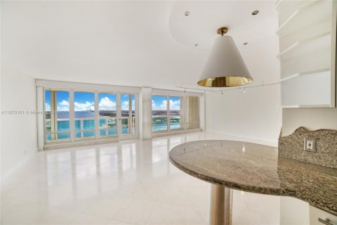 Condo in Fort Lauderdale, Florida, 2 bedrooms  № 2090959 - photo 7