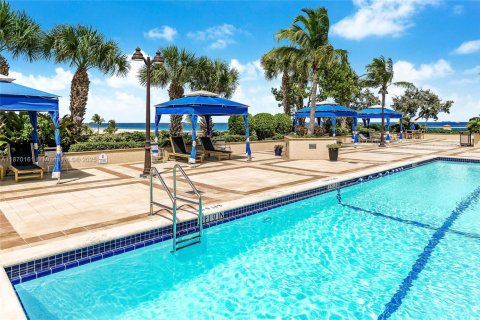 Condo in Fort Lauderdale, Florida, 2 bedrooms  № 2090959 - photo 18