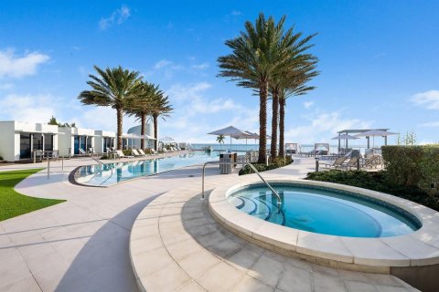 Condo in Fort Lauderdale, Florida, 3 bedrooms  № 2392406 - photo 27