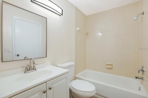 Condominio en venta en Land O' Lakes, Florida, 2 dormitorios, 95.88 m2 № 2094313 - foto 5