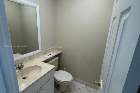 Condo in Delray Beach, Florida, 1 bedroom  № 1947949 - photo 17