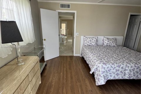 Condo in Delray Beach, Florida, 1 bedroom  № 1947949 - photo 21