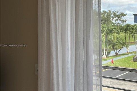 Condo in Delray Beach, Florida, 1 bedroom  № 1947949 - photo 20