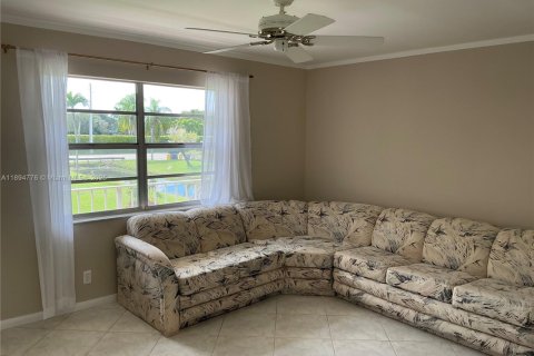 Condo in Delray Beach, Florida, 1 bedroom  № 1947949 - photo 13