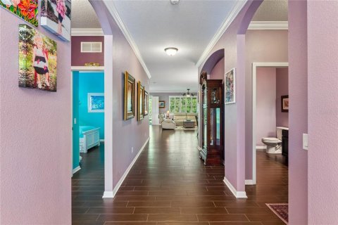 House in Land O' Lakes, Florida 3 bedrooms, 223.71 sq.m. № 2151535 - photo 11
