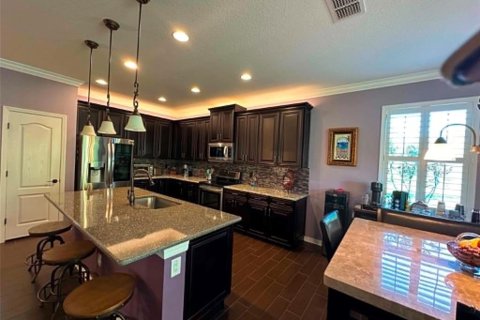 House in Land O' Lakes, Florida 3 bedrooms, 223.71 sq.m. № 2151535 - photo 21