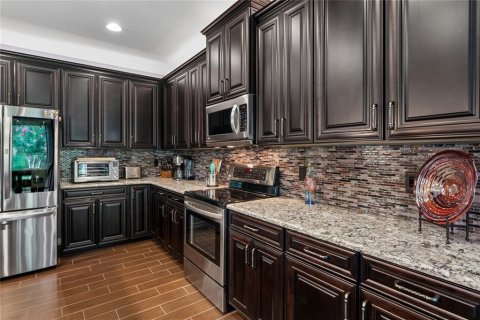 House in Land O' Lakes, Florida 3 bedrooms, 223.71 sq.m. № 2151535 - photo 27
