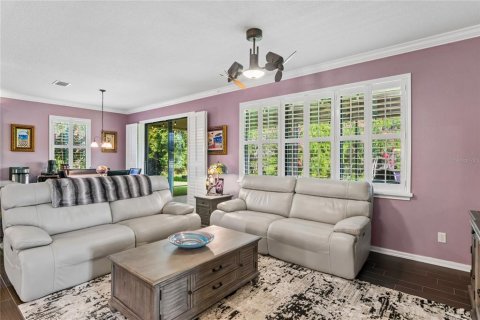 House in Land O' Lakes, Florida 3 bedrooms, 223.71 sq.m. № 2151535 - photo 15