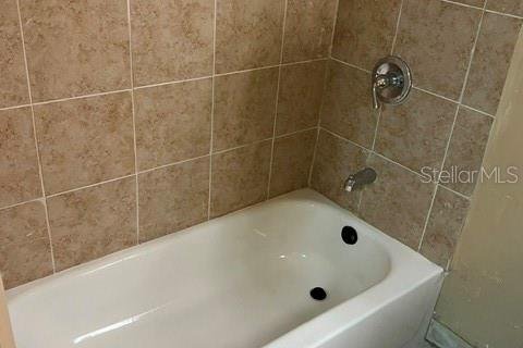 Condo in Orlando, Florida, 1 bedroom  № 2148978 - photo 7