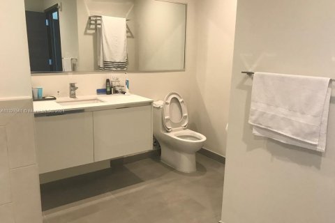 Hotel in Hollywood, Florida 2 bedrooms, 103.12 sq.m. № 1874622 - photo 13