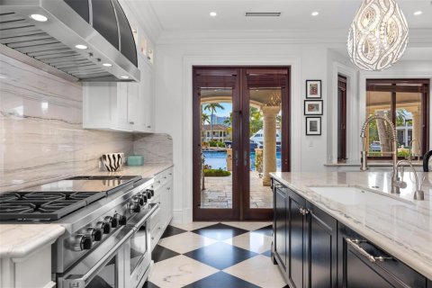 Casa en venta en Fort Lauderdale, Florida, 7 dormitorios, 968.78 m2 № 2246576 - foto 23