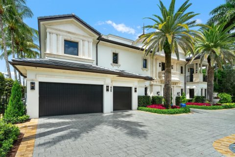 Casa en venta en Fort Lauderdale, Florida, 7 dormitorios, 968.78 m2 № 2246576 - foto 9