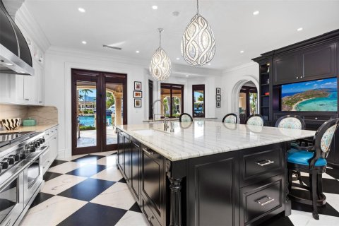 Casa en venta en Fort Lauderdale, Florida, 7 dormitorios, 968.78 m2 № 2246576 - foto 22