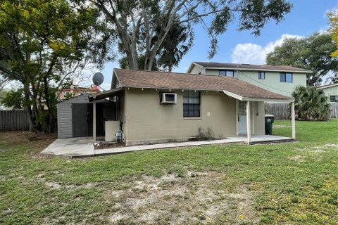 Commercial property in Umatilla, Florida 3 bedrooms, 105.44 sq.m. № 1716834 - photo 2