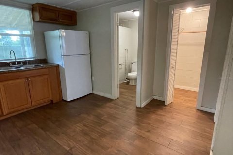 Commercial property in Umatilla, Florida 3 bedrooms, 105.44 sq.m. № 1716834 - photo 6