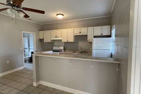 Commercial property in Umatilla, Florida 3 bedrooms, 105.44 sq.m. № 1716834 - photo 14