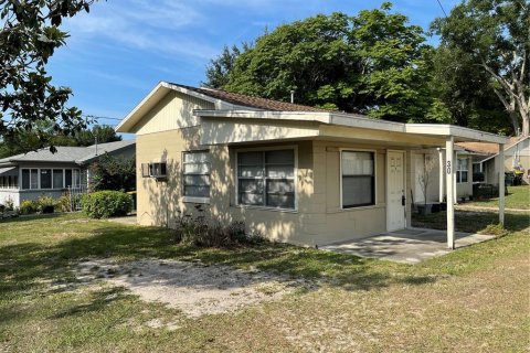 Commercial property in Umatilla, Florida 3 bedrooms, 105.44 sq.m. № 1716834 - photo 9